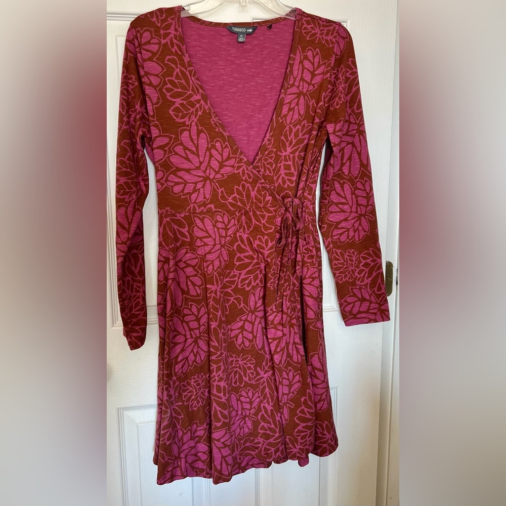 Toad&Co Women's Freesia Wrap LS Dress
Violet Leaf Print Size M